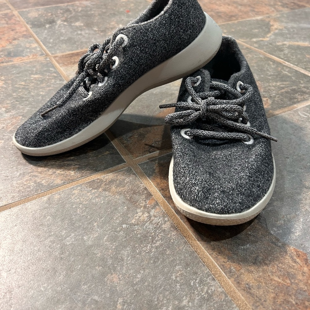 Allbirds Womens Charcoal and White Sneakers size 7